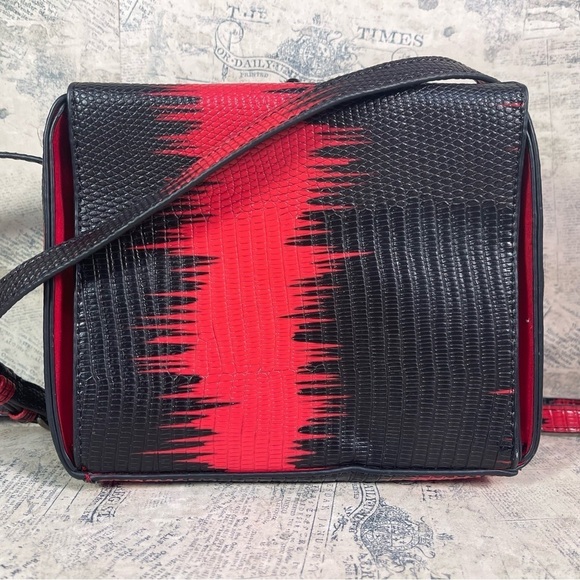 Sondra Roberts Square crossbody red and black bag - Picture 2 of 13